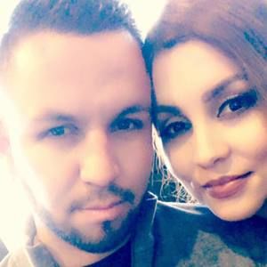 Meet your Posher, Roberto-maria esther